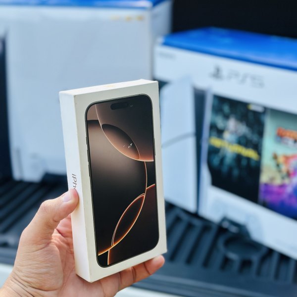 IPHONE 16 PRO MAX+2 PLAYSTATION 5 OU 10K NO PIX